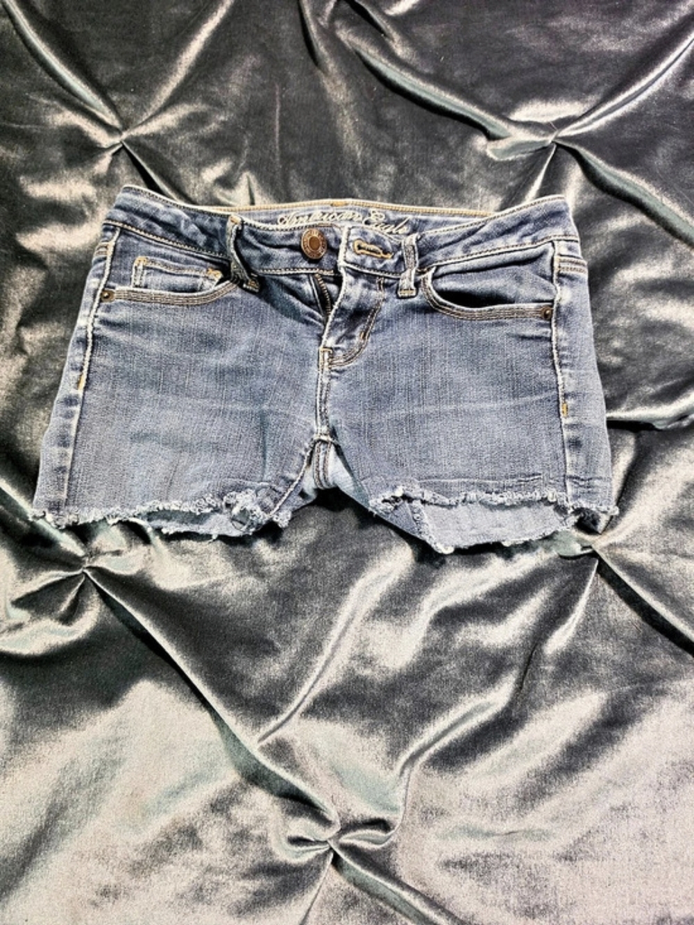 American Eagle AE Skinny Denim Shorts Distressed Blue Size 4